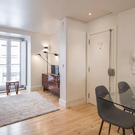 Lovelystay - Principe Real: Modern And Comfort!