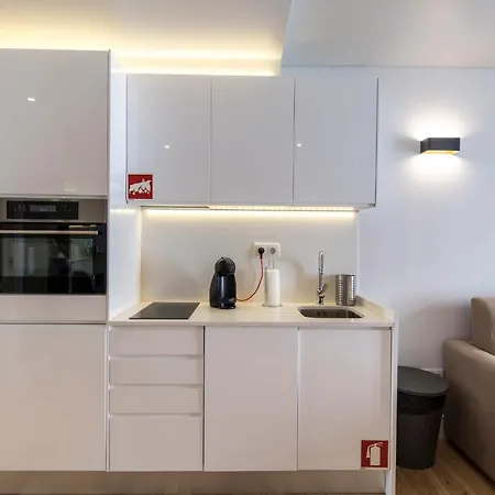 Lejlighed Lovelystay - Principe Real: Modern And Comfort!