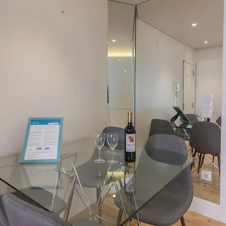 Lovelystay - Principe Real: Modern And Comfort! *